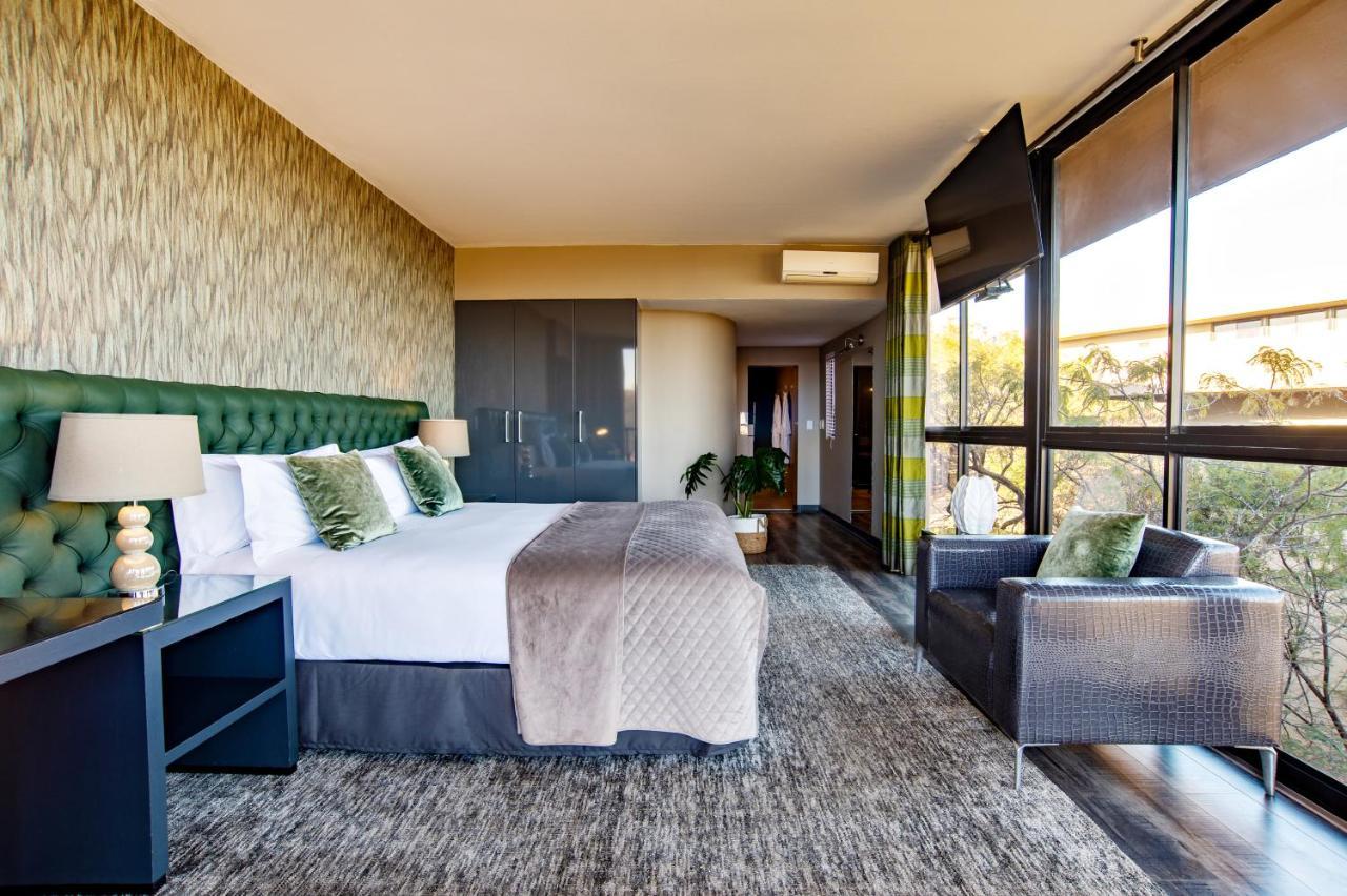 Thaba Eco Hotel Johannesburg Esterno foto