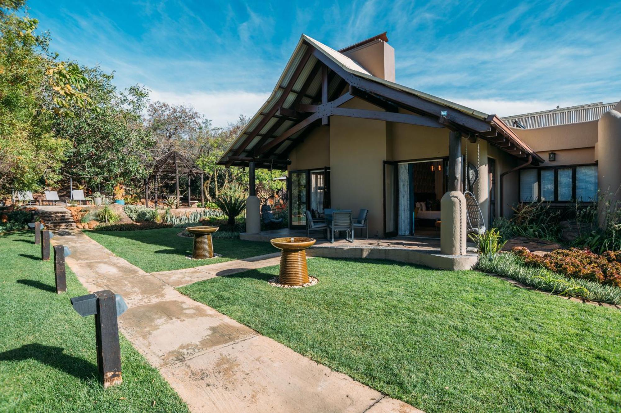 Thaba Eco Hotel Johannesburg Esterno foto