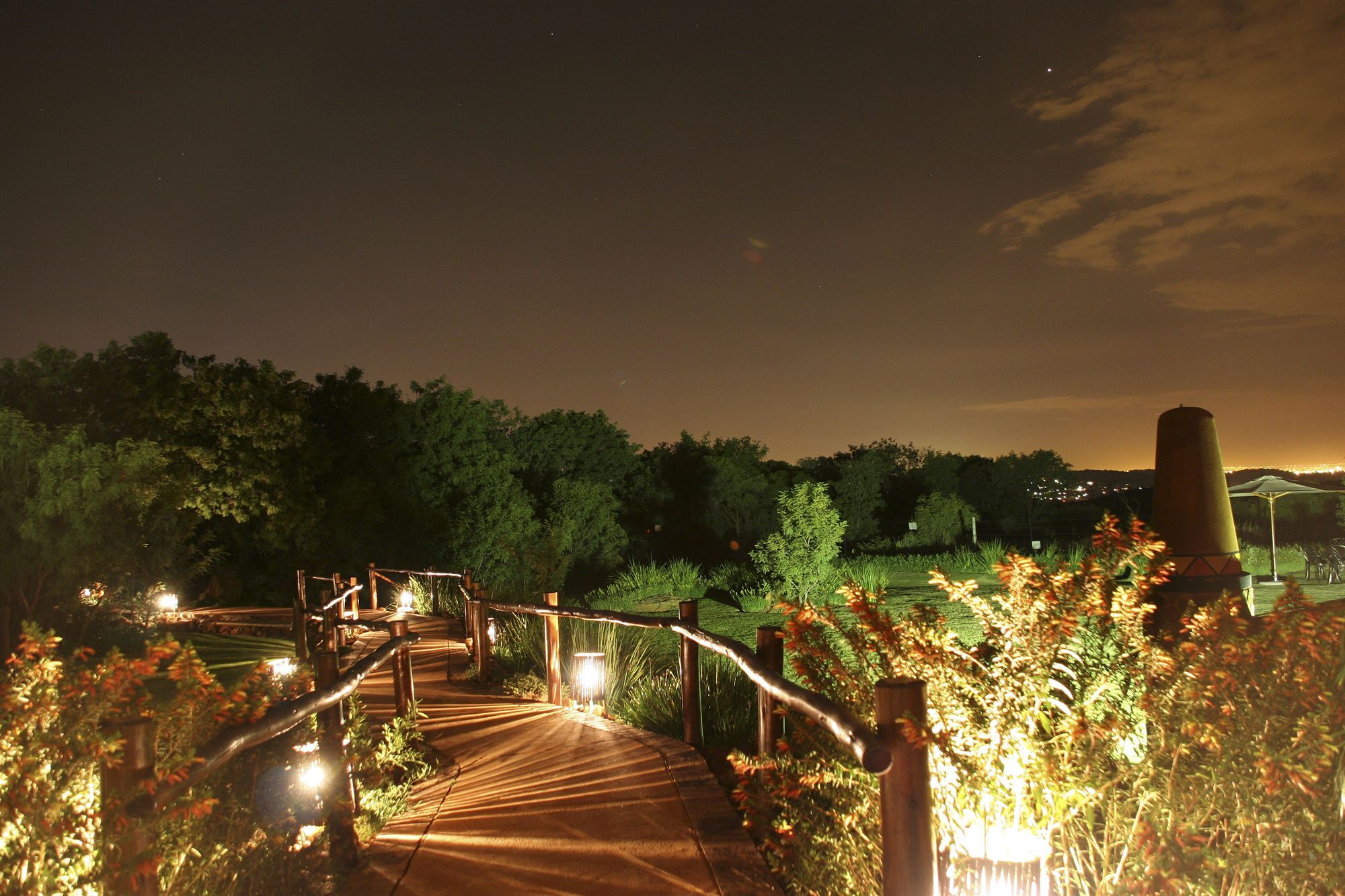 Thaba Eco Hotel Johannesburg Esterno foto